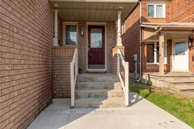 34 Forestgrove Circ, House detached with 3 bedrooms, 3 bathrooms and 5.5 parking in Brampton ON | Image 36