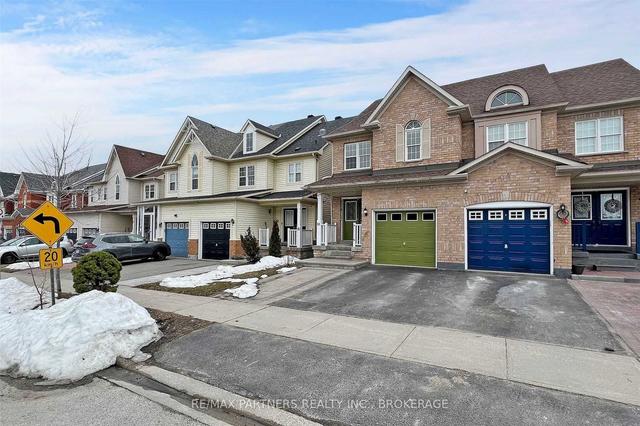 16 Pascoe Dr, House semidetached with 3 bedrooms, 4 bathrooms and 3 parking in Markham ON | Image 12