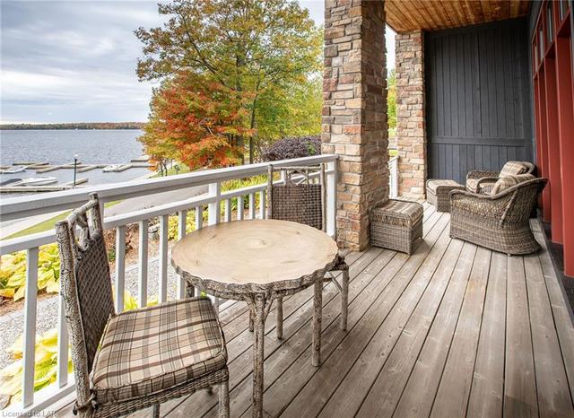 2 - 1003 Matthews Drive, House attached with 3 bedrooms, 2 bathrooms and null parking in Muskoka Lakes ON | Image 3