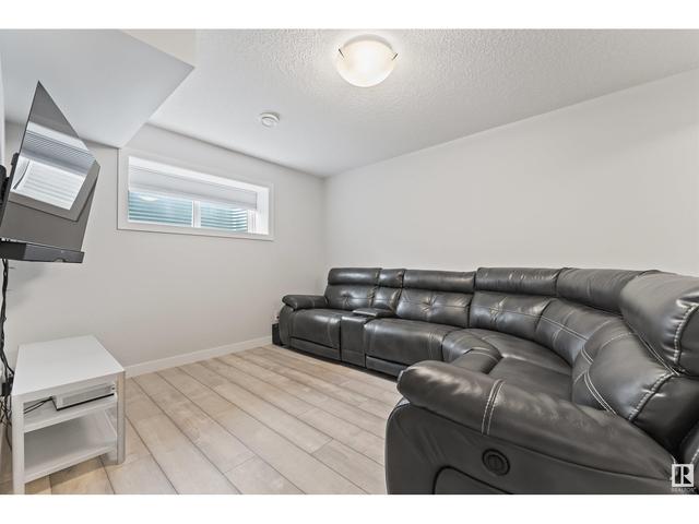 8540 Connors Rd Nw Nw, House semidetached with 4 bedrooms, 3 bathrooms and null parking in Edmonton AB | Image 34