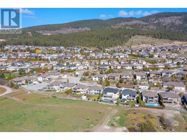 2577 Bridlehill Court, House detached with 4 bedrooms, 3 bathrooms and 4 parking in West Kelowna BC | Image 33