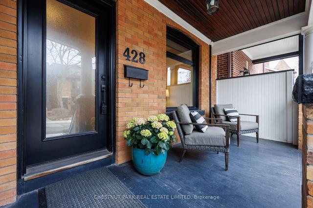 428 Montrose Ave, House semidetached with 3 bedrooms, 3 bathrooms and 0 parking in Toronto ON | Image 12
