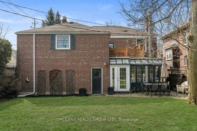 27 Lawrence Cres, House detached with 4 bedrooms, 3 bathrooms and 2 parking in Toronto ON | Image 27