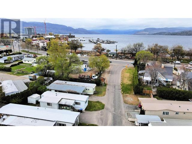 74 - 3745 Lakeshore Road, House other with 2 bedrooms, 1 bathrooms and 2 parking in Kelowna BC | Image 44