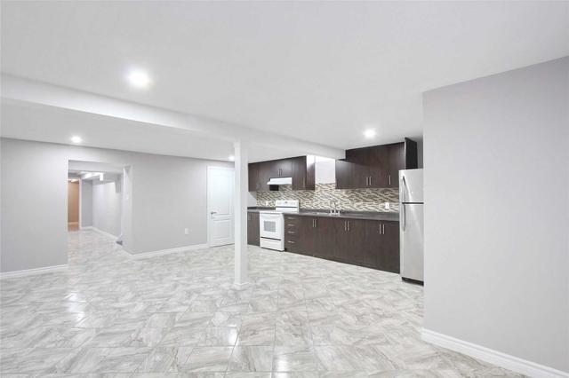 15 Juniper Cres, House semidetached with 3 bedrooms, 3 bathrooms and 4 parking in Brampton ON | Image 25
