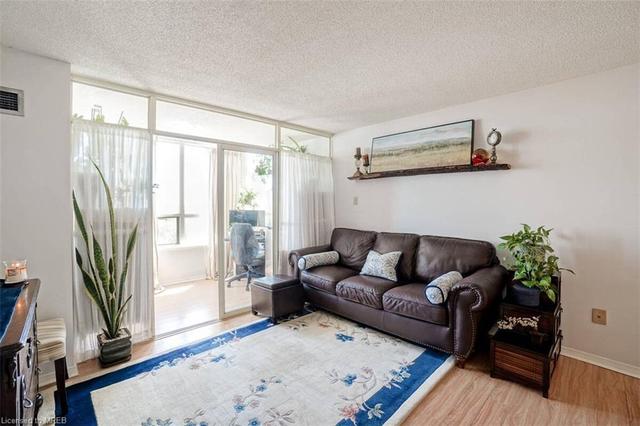 601 - 400 Webb Drive, House attached with 2 bedrooms, 1 bathrooms and 1 parking in Mississauga ON | Image 14
