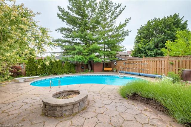 42 Miller Road, House detached with 3 bedrooms, 2 bathrooms and 3 parking in Oakville ON | Image 24