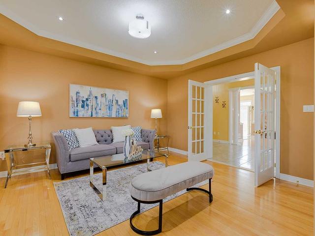 498 Tremblant Crt, House detached with 4 bedrooms, 5 bathrooms and 5 parking in Mississauga ON | Image 7