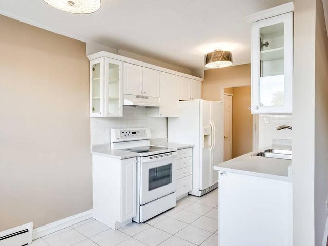206 - 2411 New St, Condo with 2 bedrooms, 1 bathrooms and 1 parking in Burlington ON | Image 5