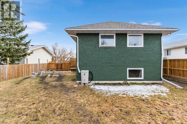 2108 7 Avenue, House detached with 4 bedrooms, 2 bathrooms and 2 parking in Didsbury AB | Image 36