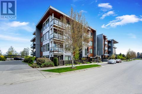 209 - 3811 Rowland Ave, Condo with 1 bedrooms, 1 bathrooms and 1 parking in Saanich BC | Card Image