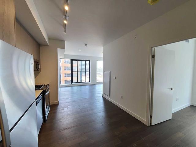 902 - 2a Church St, Condo with 3 bedrooms, 2 bathrooms and 1 parking in Toronto ON | Image 2