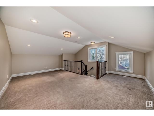 10241 146 St Nw, House semidetached with 4 bedrooms, 3 bathrooms and null parking in Edmonton AB | Image 34