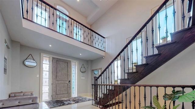 97 Lindbergh Dr, House detached with 5 bedrooms, 5 bathrooms and 6 parking in Vaughan ON | Image 10