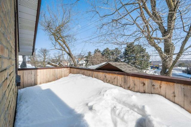 155 Lancaster St W, House detached with 3 bedrooms, 2 bathrooms and 3 parking in Kitchener ON | Image 14