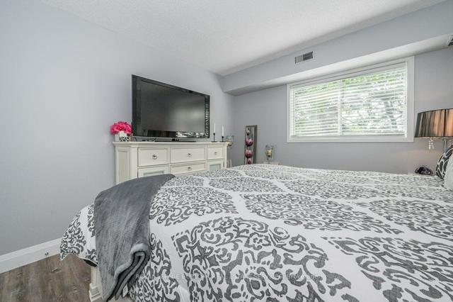 33 - 3085 Kingsway Dr, Condo with 2 bedrooms, 1 bathrooms and 1 parking in Kitchener ON | Image 15