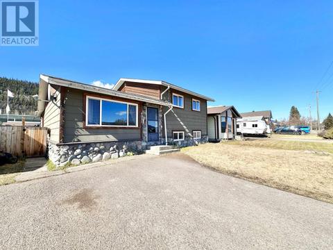 4055 Alfred Avenue, House detached with 4 bedrooms, 2 bathrooms and null parking in Smithers BC | Card Image