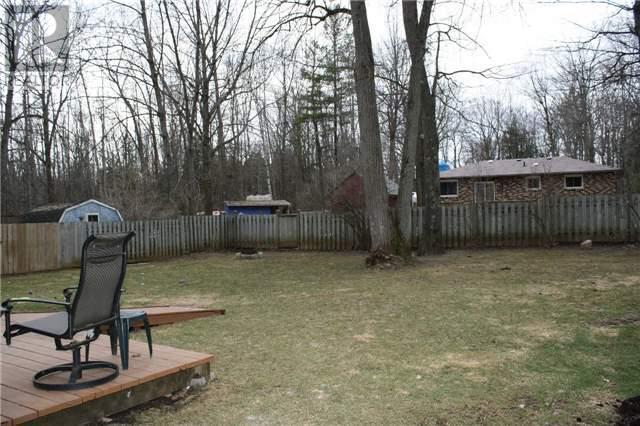 5 Holly St, House detached with 3 bedrooms, 1 bathrooms and 2 parking in Kawartha Lakes ON | Image 4