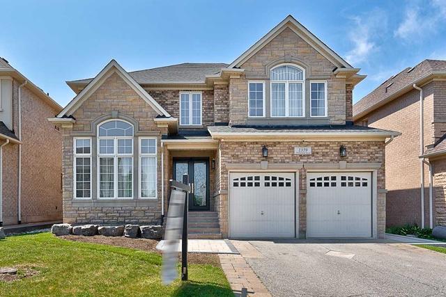 1359 Arrowhead Rd, House detached with 4 bedrooms, 4 bathrooms and 4 parking in Oakville ON | Image 1