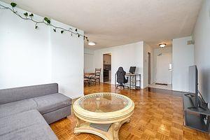 909 - 60 Pavane Linkway, Condo with 2 bedrooms, 1 bathrooms and 1 parking in Toronto ON | Image 23