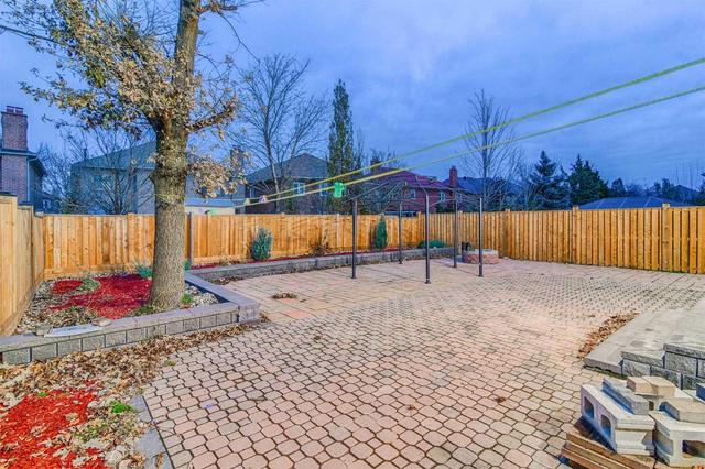 5469 Glen Erin Dr, House detached with 4 bedrooms, 4 bathrooms and 4 parking in Mississauga ON | Image 19