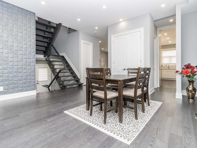 948 Third Street St, House detached with 4 bedrooms, 5 bathrooms and 4 parking in Mississauga ON | Image 2