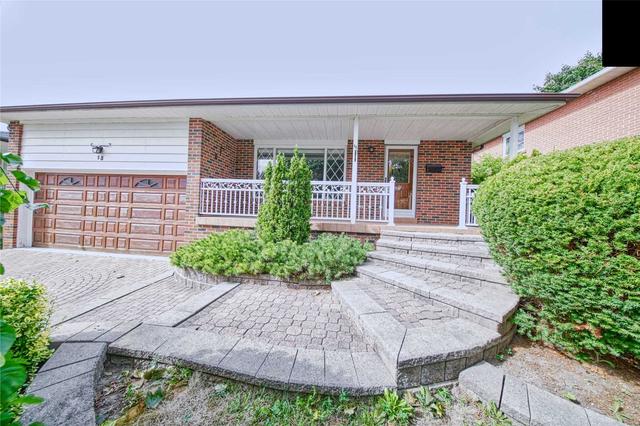 18 Mcculley St, House detached with 4 bedrooms, 2 bathrooms and 4 parking in Toronto ON | Image 1