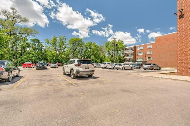 201 - 2054 Courtland Drive, Condo with 2 bedrooms, 1 bathrooms and 1 parking in Burlington ON | Image 21
