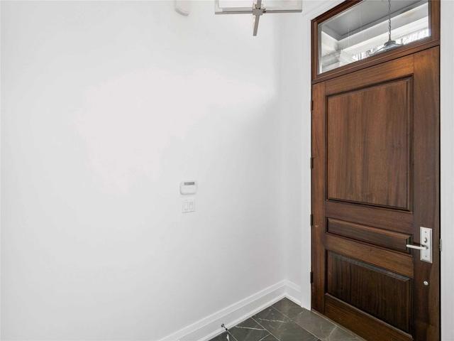 110 Heath St W, House semidetached with 3 bedrooms, 5 bathrooms and 2 parking in Toronto ON | Image 12