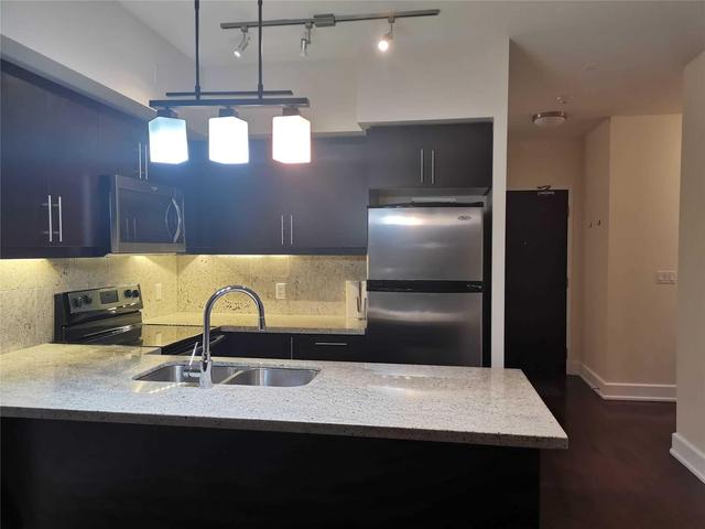 612 - 676 Sheppard Ave E, Condo with 1 bedrooms, 2 bathrooms and 1 parking in Toronto ON | Image 2