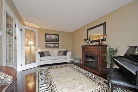 80 Furrow Dr, House detached with 4 bedrooms, 3 bathrooms and 4 parking in Whitby ON | Image 4