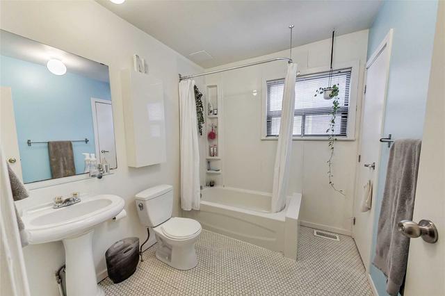 75 O'hara Ave, House semidetached with 4 bedrooms, 4 bathrooms and 1 parking in Toronto ON | Image 28