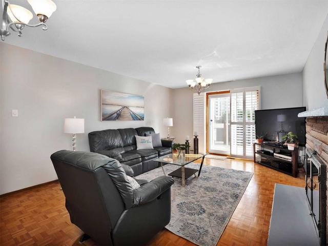 4248 Poltava Cres, House detached with 4 bedrooms, 3 bathrooms and 8 parking in Mississauga ON | Image 7