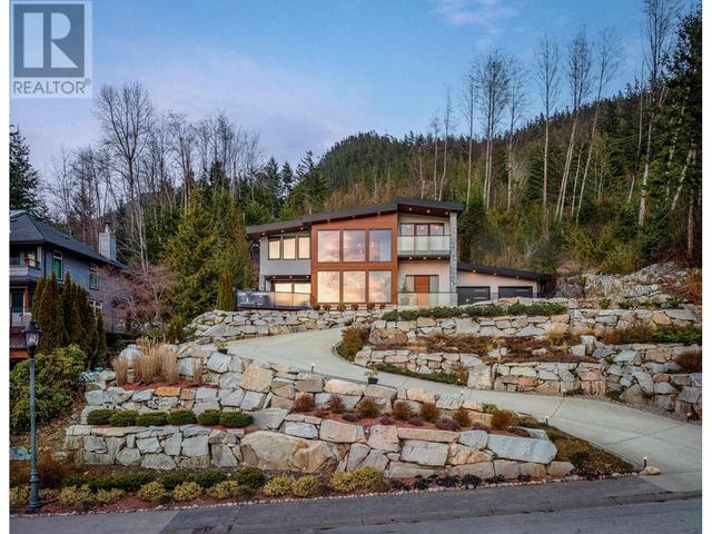 315 Furry Creek Drive, House detached with 3 bedrooms, 4 bathrooms and 5 parking in Squamish Lillooet D BC | Image 31