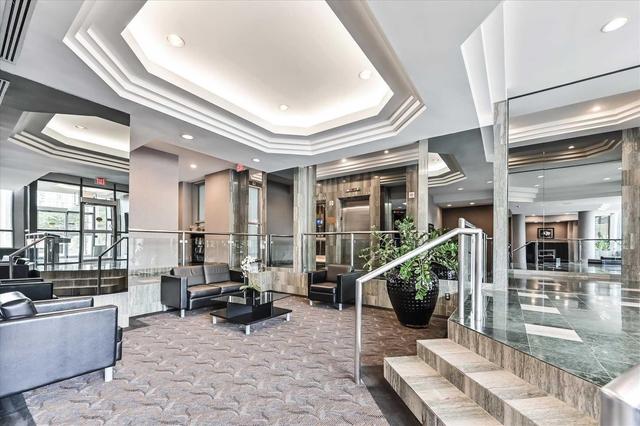 702 - 4450 Tucana Crt, Condo with 2 bedrooms, 2 bathrooms and 3 parking in Mississauga ON | Image 3