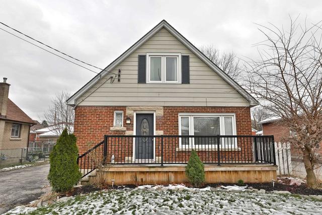 857 Upper Wellington St, House detached with 3 bedrooms, 2 bathrooms and 8 parking in Hamilton ON | Image 1