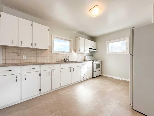 818 9th Avenue, House detached with 2 bedrooms, 1 bathrooms and 4 parking in Wainwright AB | Image 26