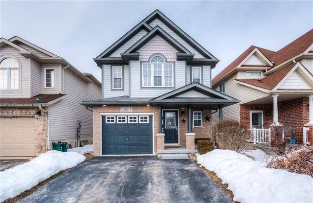102 Sophia Crescent, House detached with 3 bedrooms, 1 bathrooms and 3 parking in Kitchener ON | Image 1