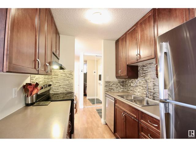 301 - 10415 93 St Nw, Condo with 2 bedrooms, 1 bathrooms and null parking in Edmonton AB | Image 8