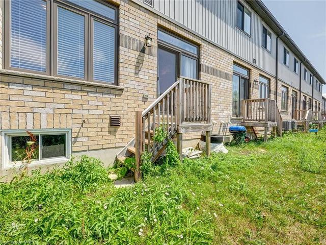 80 Manhattan Court, House attached with 3 bedrooms, 1 bathrooms and 2 parking in St. Catharines ON | Image 14