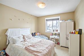3708 1 Street Nw, Home with 3 bedrooms, 2 bathrooms and 2 parking in Calgary AB | Image 8