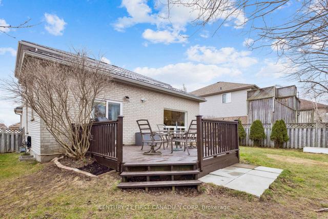 39 Abbeywood Cres, House detached with 3 bedrooms, 4 bathrooms and 4 parking in Guelph ON | Image 33