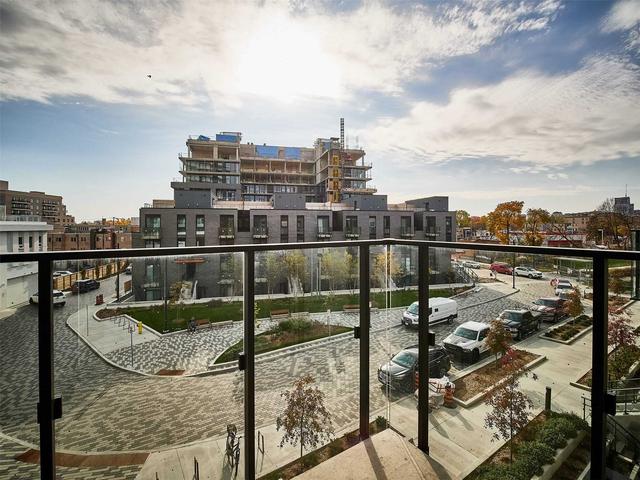 th50 - 10 Brin Dr, Townhouse with 3 bedrooms, 2 bathrooms and 1 parking in Toronto ON | Image 7