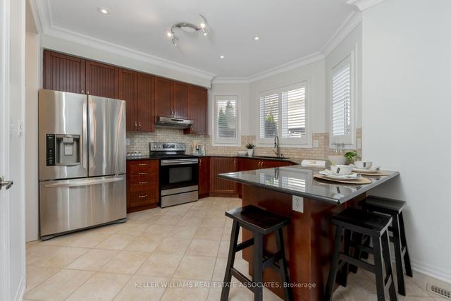 20 Henwood Dr, House detached with 4 bedrooms, 3 bathrooms and 6 parking in Cambridge ON | Image 3