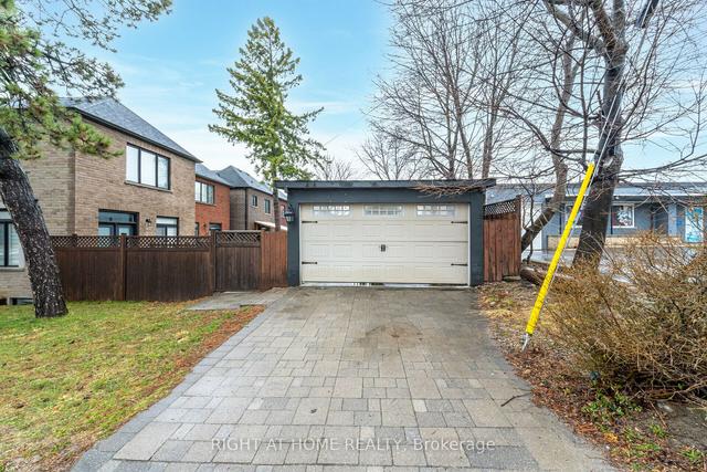 39a Wolcott Ave, House detached with 4 bedrooms, 5 bathrooms and 2 parking in Toronto ON | Image 32
