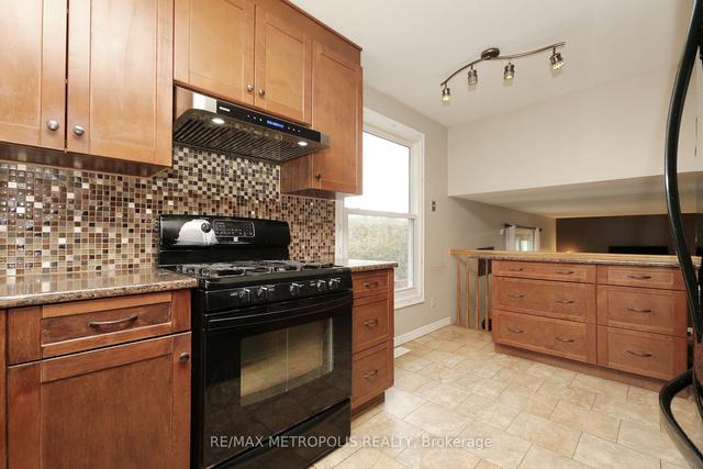 812 Cataraqui Woods Dr, House detached with 3 bedrooms, 3 bathrooms and 3 parking in Kingston ON | Image 39