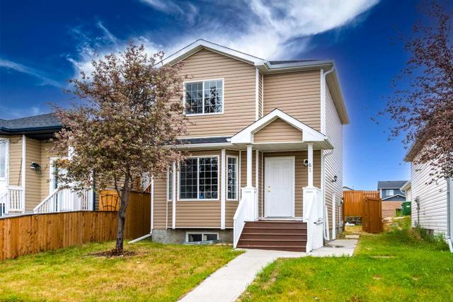61 Martinvalley Road Ne, House detached with 4 bedrooms, 3 bathrooms and null parking in Calgary AB | Image 1
