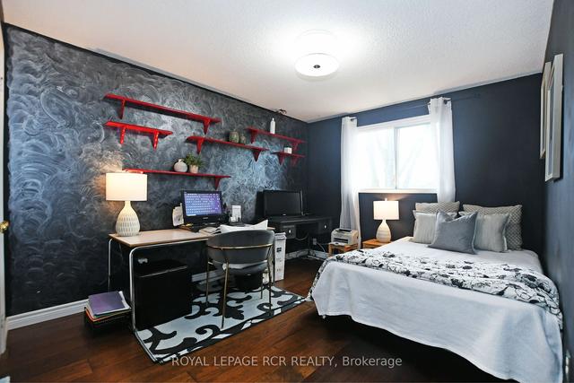 5 Odin Cres, House detached with 3 bedrooms, 3 bathrooms and 2 parking in Aurora ON | Image 16