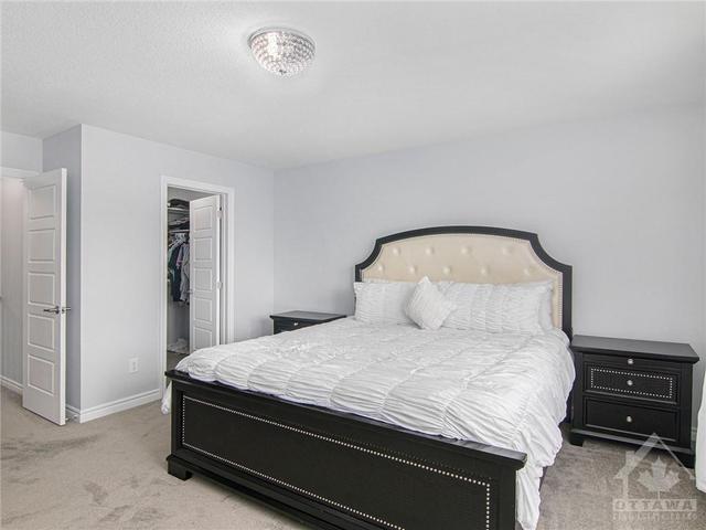 1013 Manege Street, House detached with 4 bedrooms, 3 bathrooms and 4 parking in Ottawa ON | Image 15