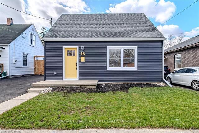 48 Gladstone Ave, House detached with 1 bedrooms, 1 bathrooms and 2 parking in Brantford ON | Image 4